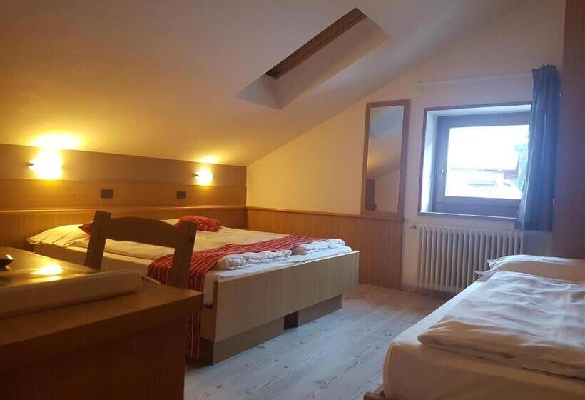 חדר סטנדרט לשלושה, Ciasa Alpina Relax