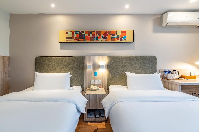 Номер Стандарт, Hanting  Siping South Xinhua Street