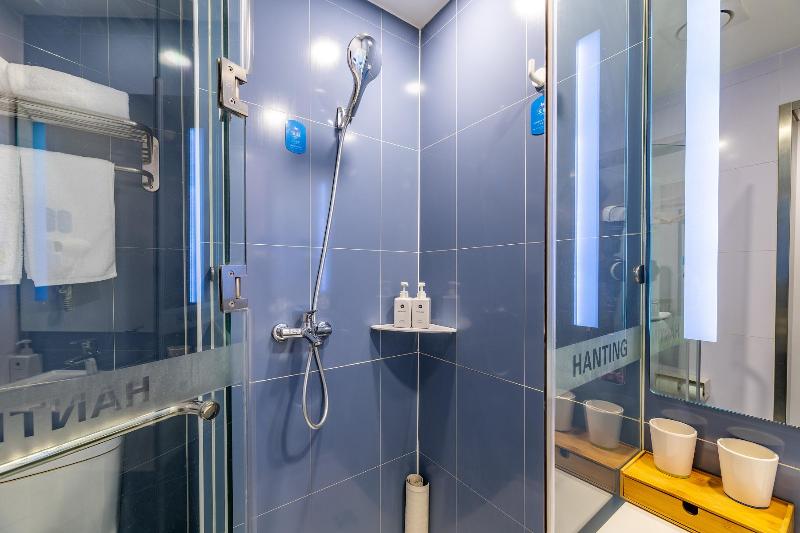 Номер Стандарт, Hanting  Siping South Xinhua Street