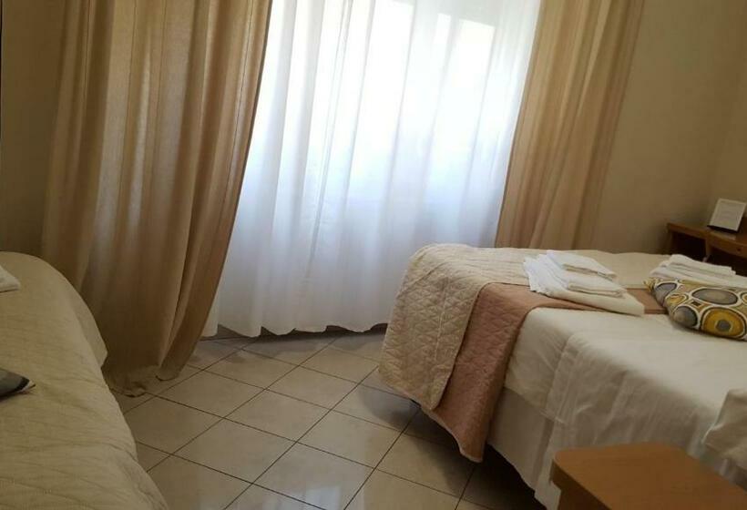 اتاق استاندارد سه نفره, Milano