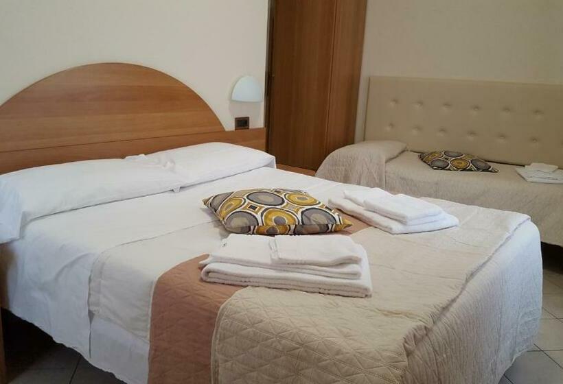 اتاق استاندارد سه نفره, Milano