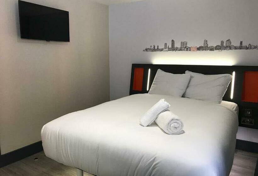 Номер Стандарт, Easyhotel London City Shoreditch