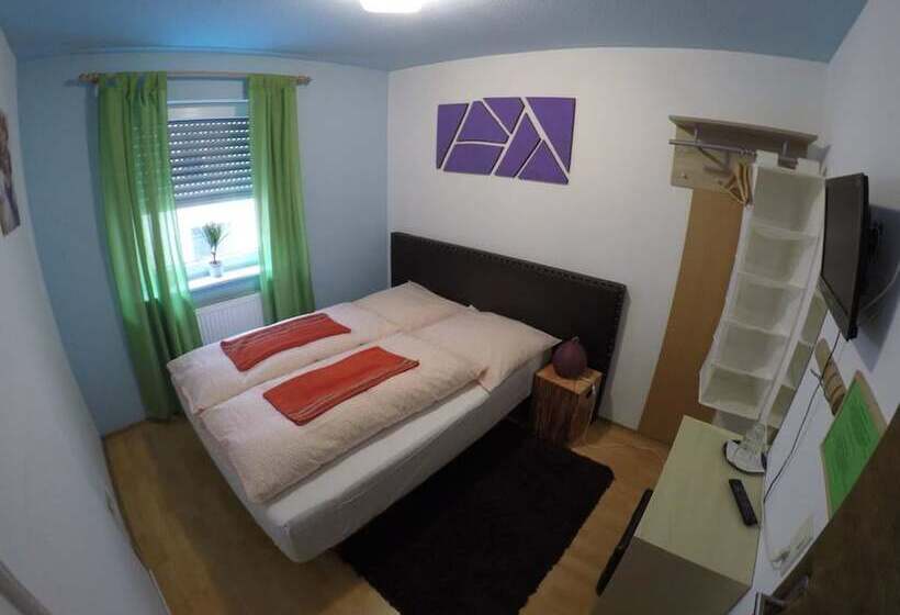 اتاق استاندارد, Hostel Nuremberg