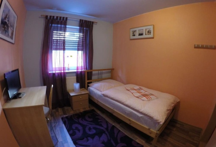 غرفة قياسية فردية, Hostel Nuremberg