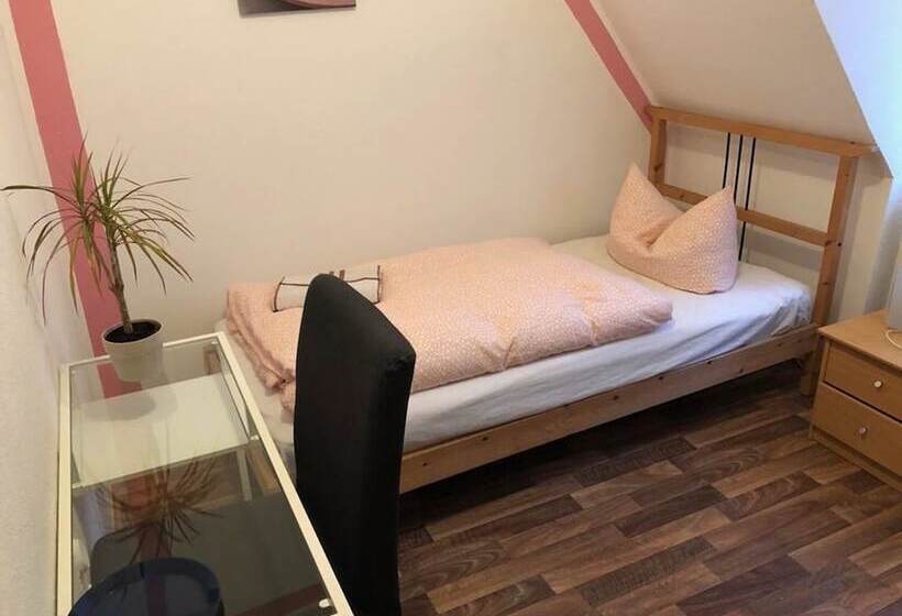 غرفة قياسية فردية, Hostel Nuremberg