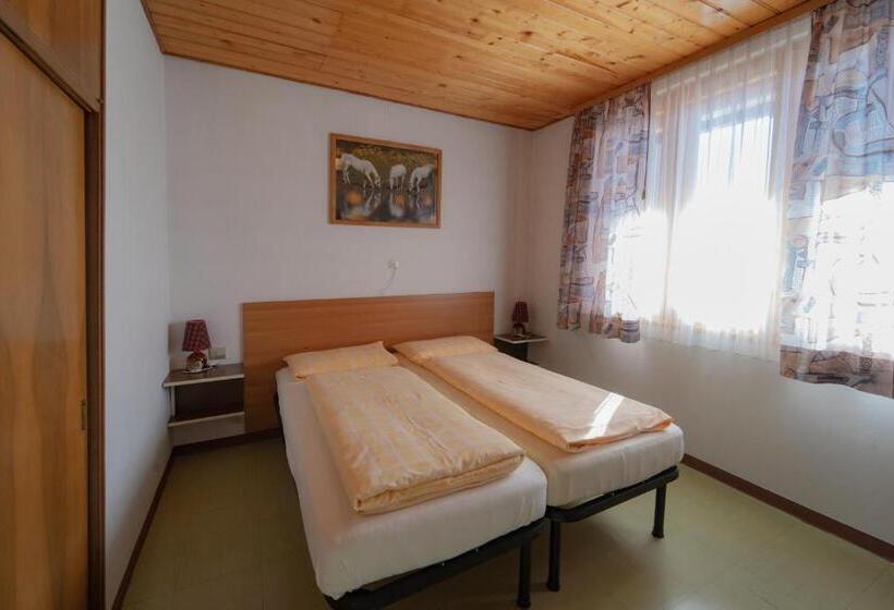 Апартаменты 3 Спальни, Alpino Lodge Bivio