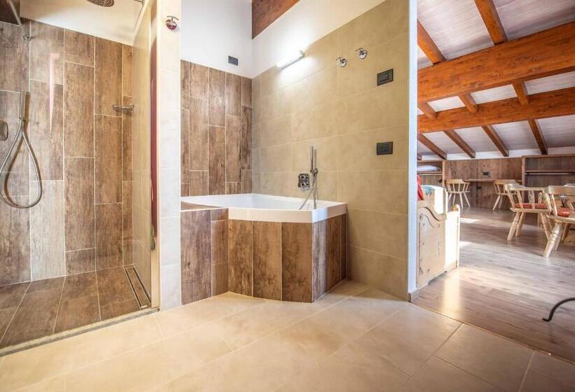 اتاق لوکس خانوادگی, Alpino Lodge Bivio