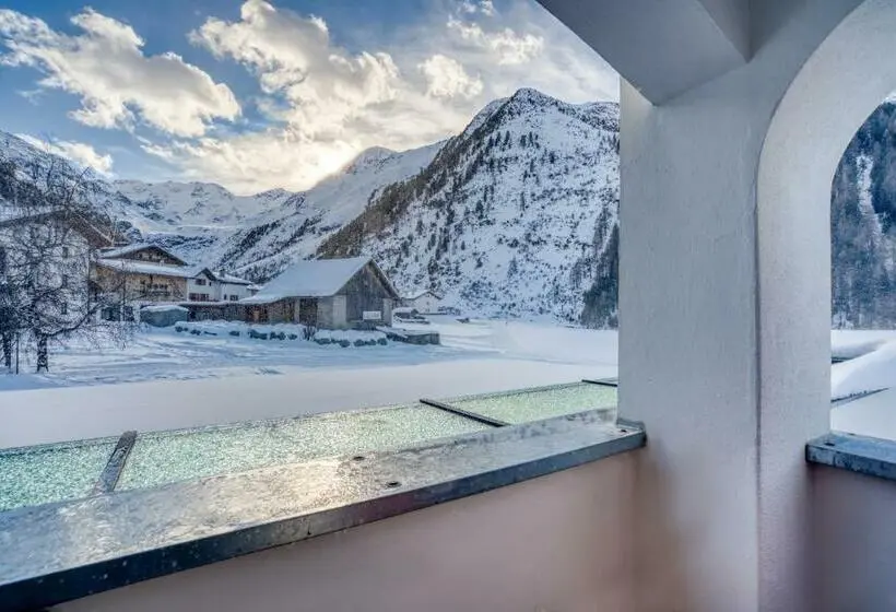 Deluxe-huone Parveke, Cevedale