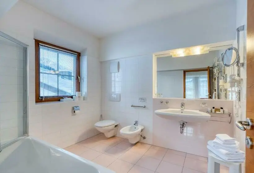 Deluxe-huone Parveke, Cevedale