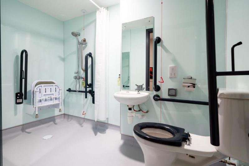 Номер Стандарт Адаптированный для Инвалидов, Easyhotel London City Shoreditch