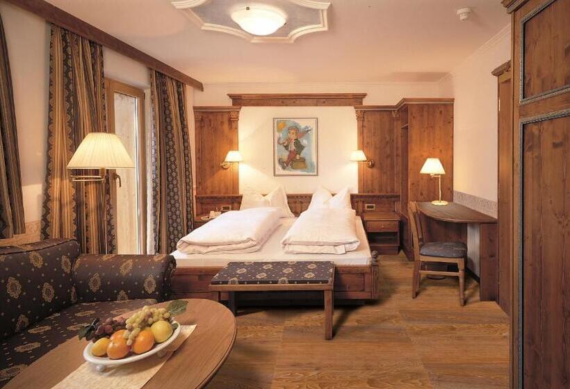 غرفة قياسية مزوَّدة بشُرفة, Garni Concordia Dolomites Home