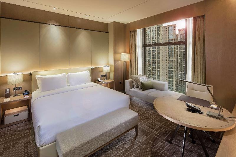 带大床的豪华间, Doubletree By Hilton Hotel Xiamen   Haicang