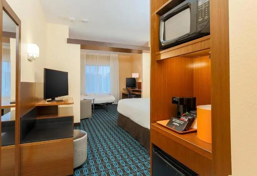 キングサイズベッドのスイートルーム, Fairfield Inn & Suites By Marriott Cuero