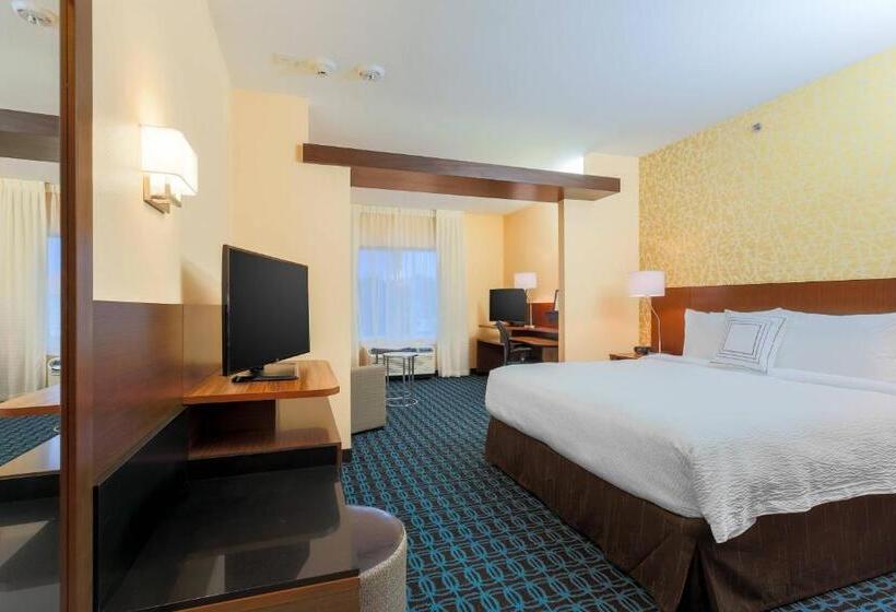 带大床的套房, Fairfield Inn & Suites By Marriott Cuero