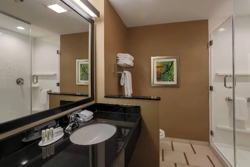 キングサイズベッドのスイートルーム, Fairfield Inn & Suites By Marriott Cuero