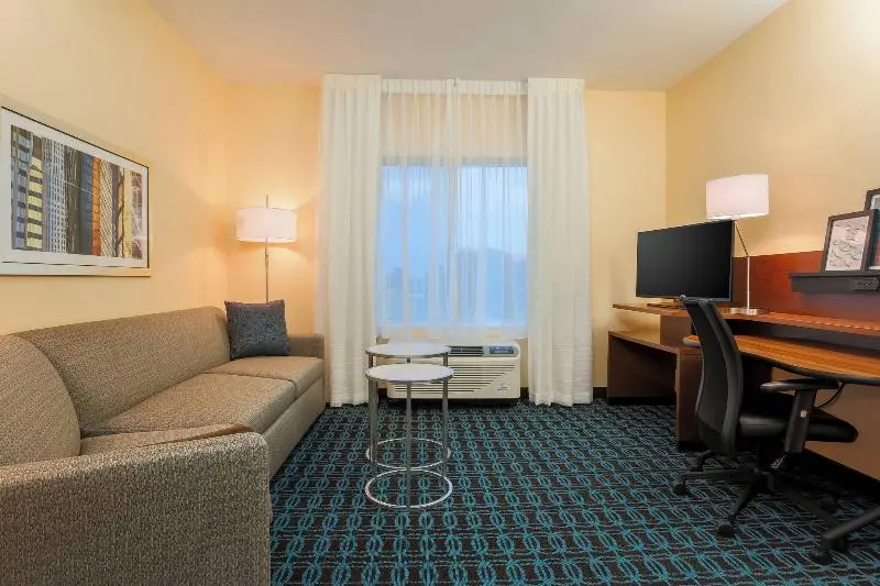 キングサイズベッドのスイートルーム, Fairfield Inn & Suites By Marriott Cuero