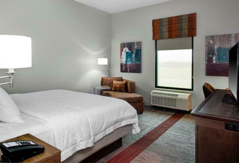 غرفة قياسية سرير كينج, Hampton Inn & Suites Pittsburg Kansas Crossing