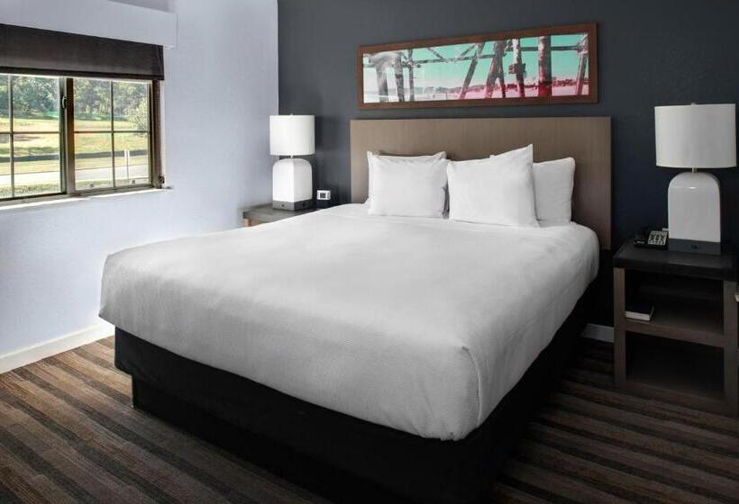 장애인을 위한 스탠다드 룸, Hyatt House Morristown