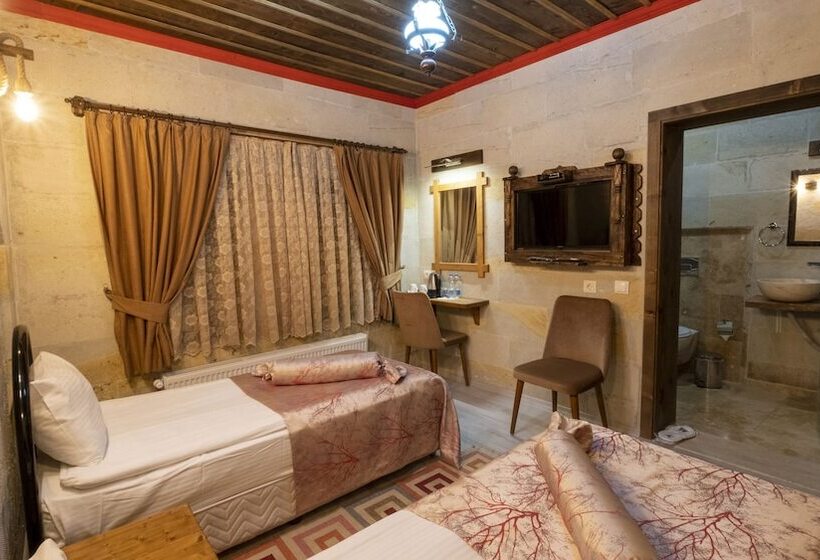 اتاق استاندارد, In Stone House