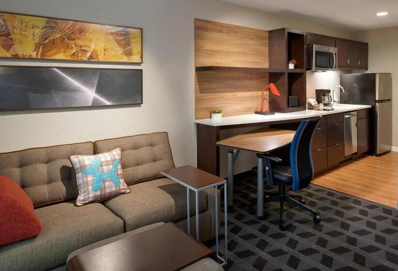 장애인을 위한 킹사이즈 침대 스탠다드 룸, Towneplace Suites By Marriott Richmond