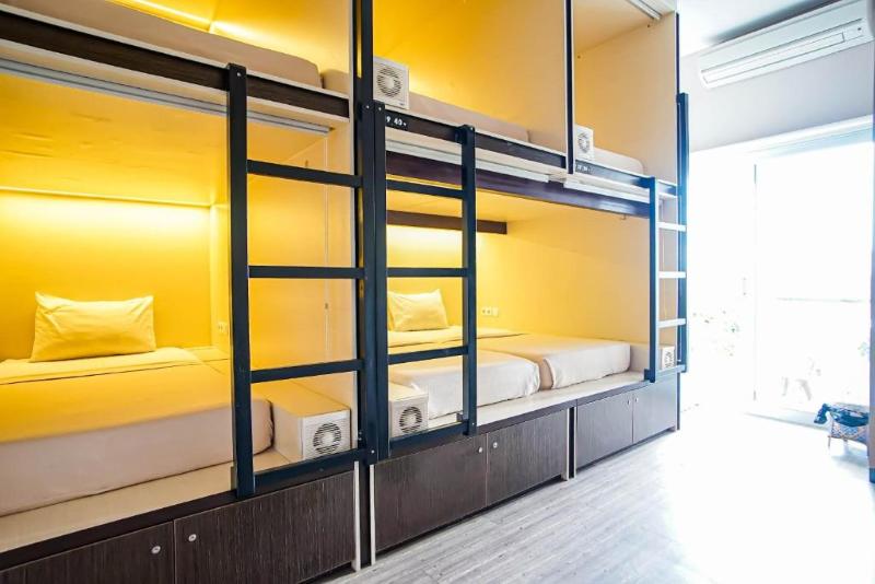 חדר משפחתי, Dd Living