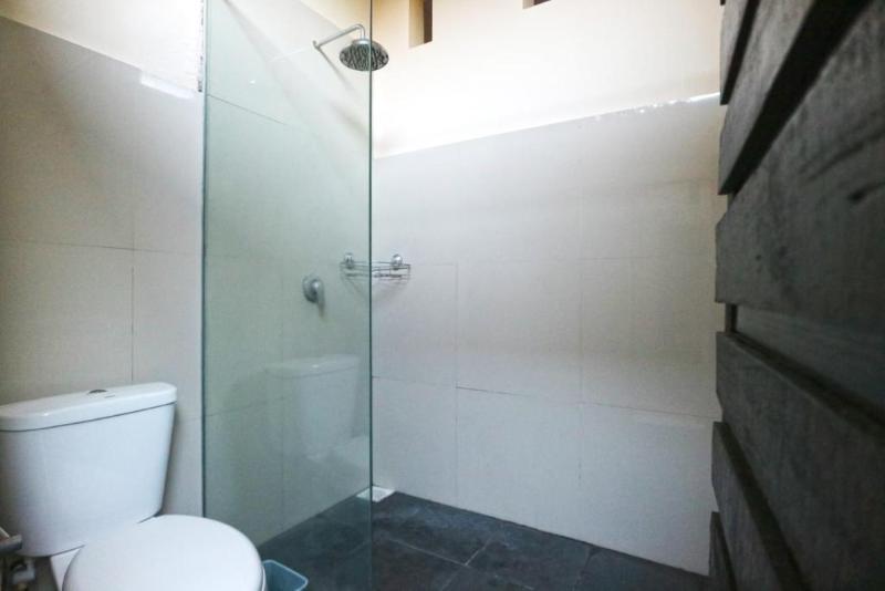 מיטה בחדר משותף, Dd Living