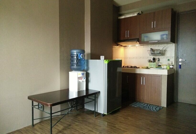 דירת חדר, The Suites Metro By Faris Property