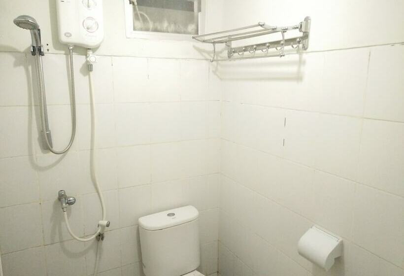 דירת חדר, The Suites Metro By Faris Property