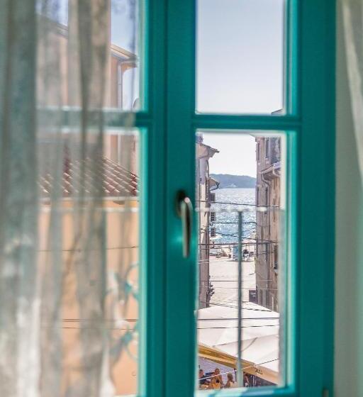 Номер Superior Вид на Море, Heritage Hotel Chersin