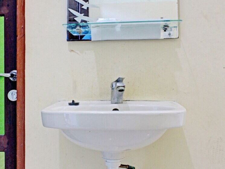 غرفة ديلوكس, Capital O 90417 Hotel Batu Suli Internasional