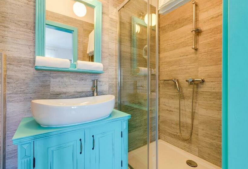 Номер Superior Вид на Море, Heritage Hotel Chersin