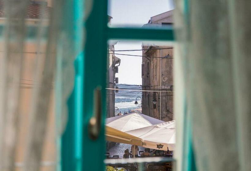 Номер Superior Вид на Море, Heritage Hotel Chersin