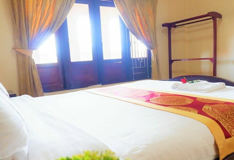 חדר סטנדרט, Lyly