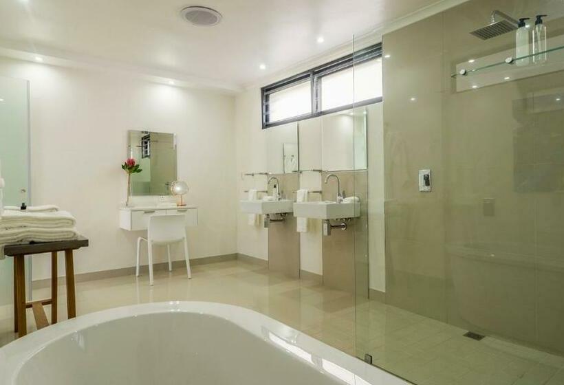 اتاق لوکس با چشم‌انداز دریاچه, Thebloem Guest Suites By Knysna Paradise Collection