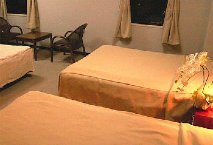 غرفة قياسية, Tsubame Hills