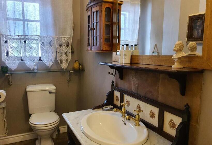 חדר משפחתי, Waterhouse Guest Lodge In Waterkloof