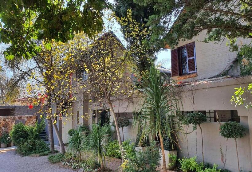 חדר משפחתי, Waterhouse Guest Lodge In Waterkloof