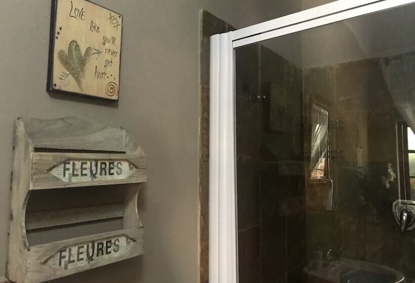 חדר סטנדרט, Waterhouse Guest Lodge In Waterkloof