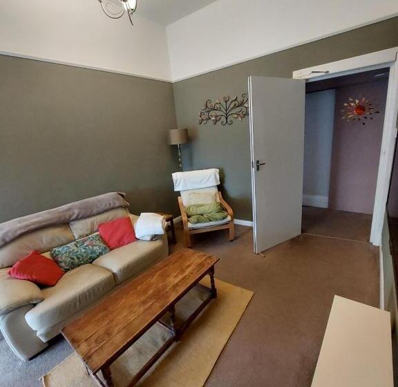 Апартаменты 1 Спальня, Abbey View Holiday Flats