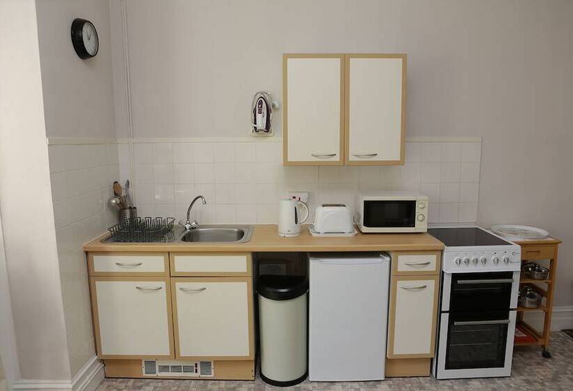 スタンダードスタジオ, Abbey View Holiday Flats