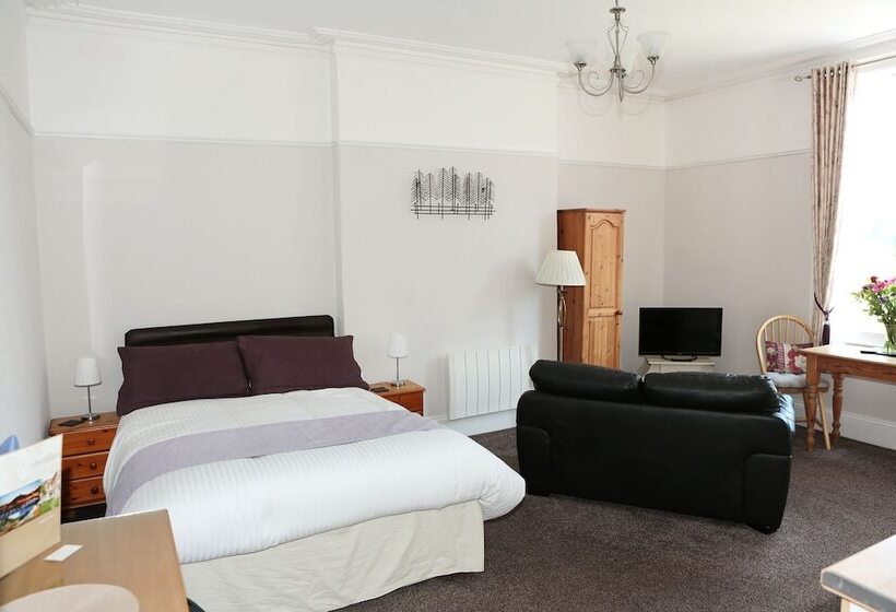 スタンダードスタジオ, Abbey View Holiday Flats