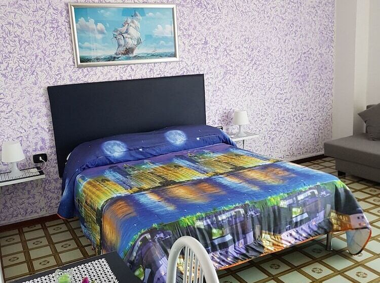 غرفة قياسية رباعية, B&b Dolce Casa