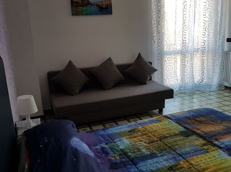 غرفة قياسية رباعية, B&b Dolce Casa