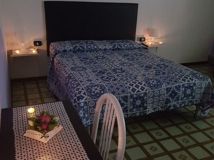 غرفة قياسية رباعية, B&b Dolce Casa