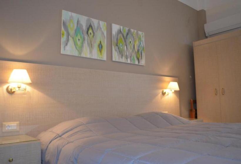 اتاق استاندارد سه نفره, Archontissa Rooms