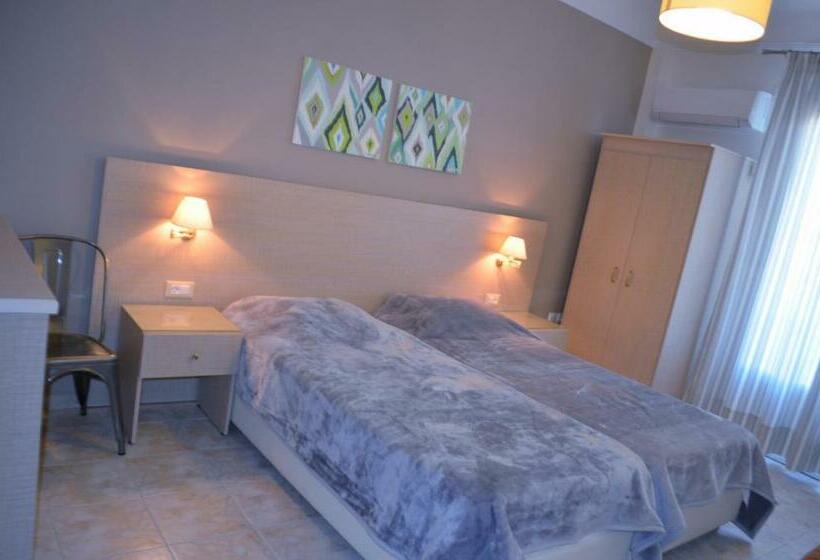 اتاق استاندارد با چشمانداز شهر, Archontissa Rooms