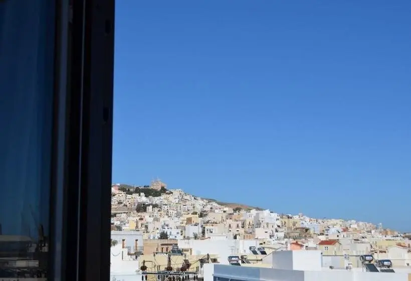 اتاق استاندارد با چشم‌انداز شهر, Archontissa Rooms