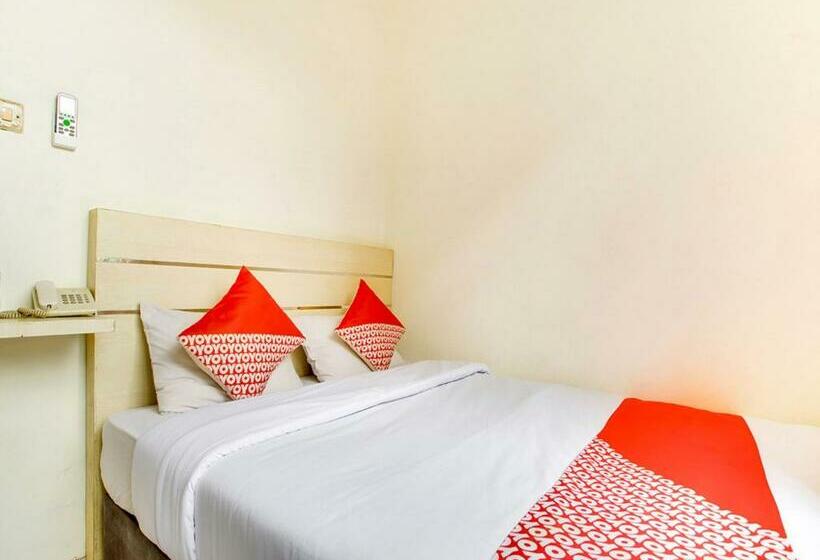 Suite Superior, Reddoorz @  Arimbi Dewi Sartika Baru