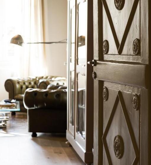 اتاق لوکس, Arnobio Florence Suites