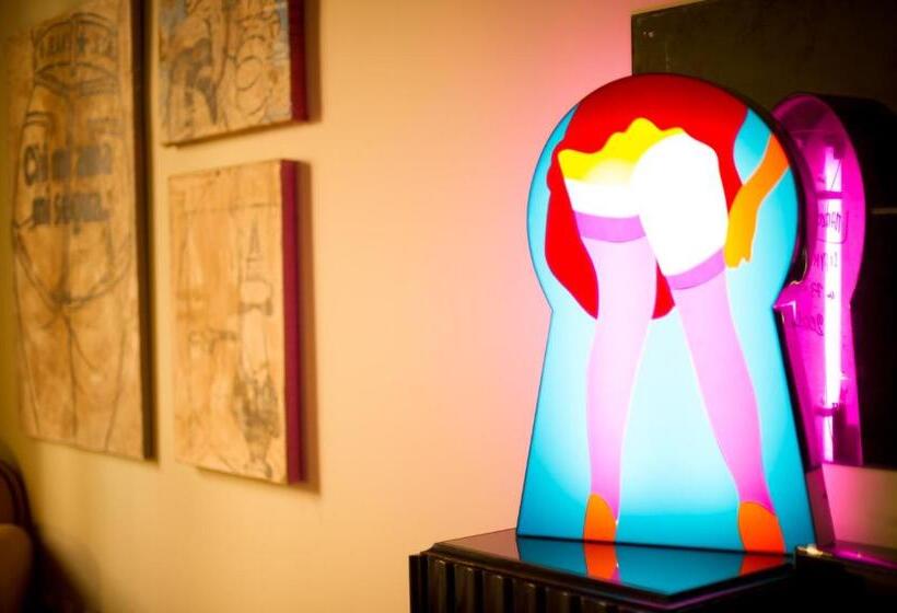 اتاق لوکس, Arnobio Florence Suites